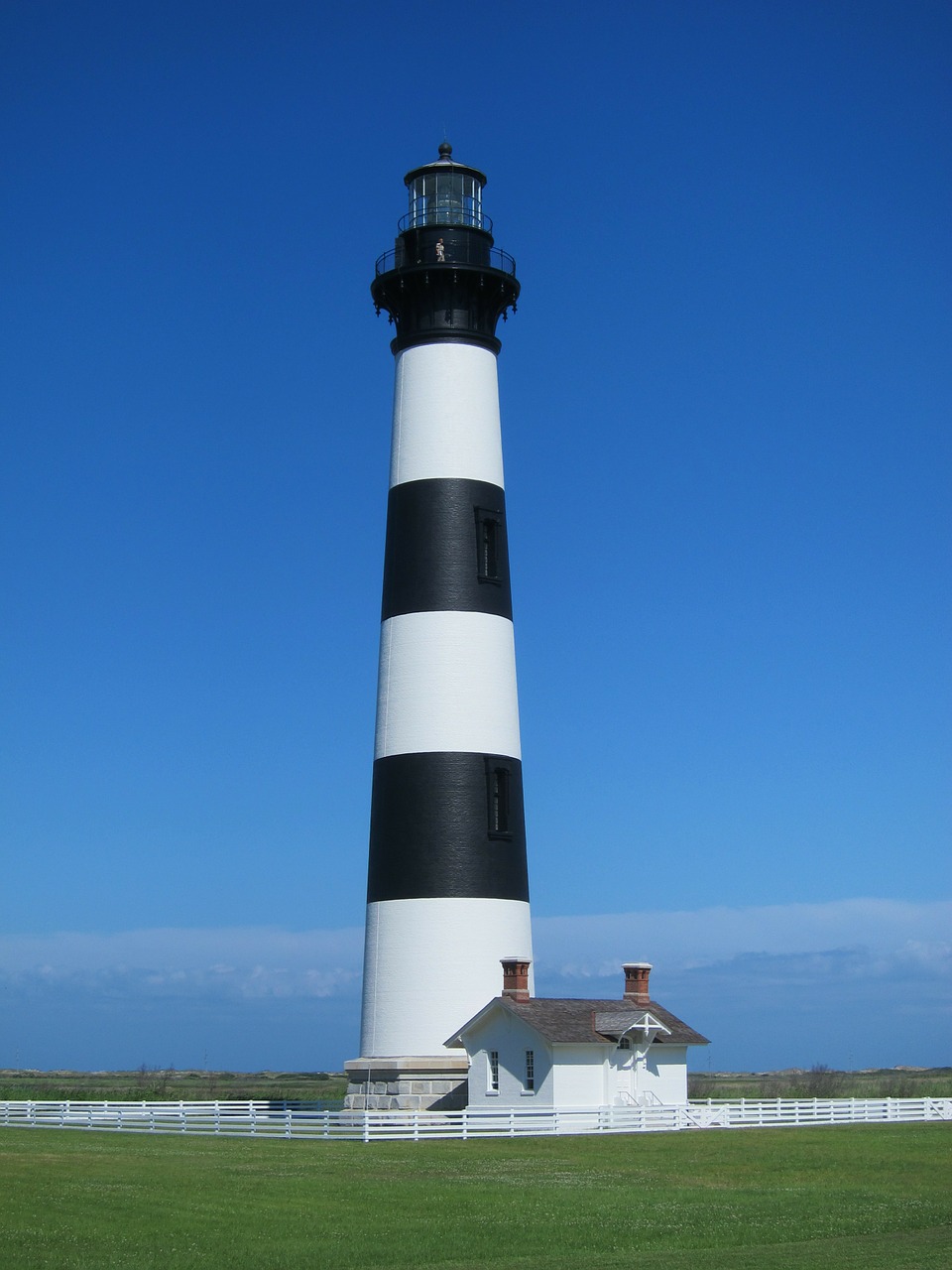 lighthouse bodie island north carolina free photo