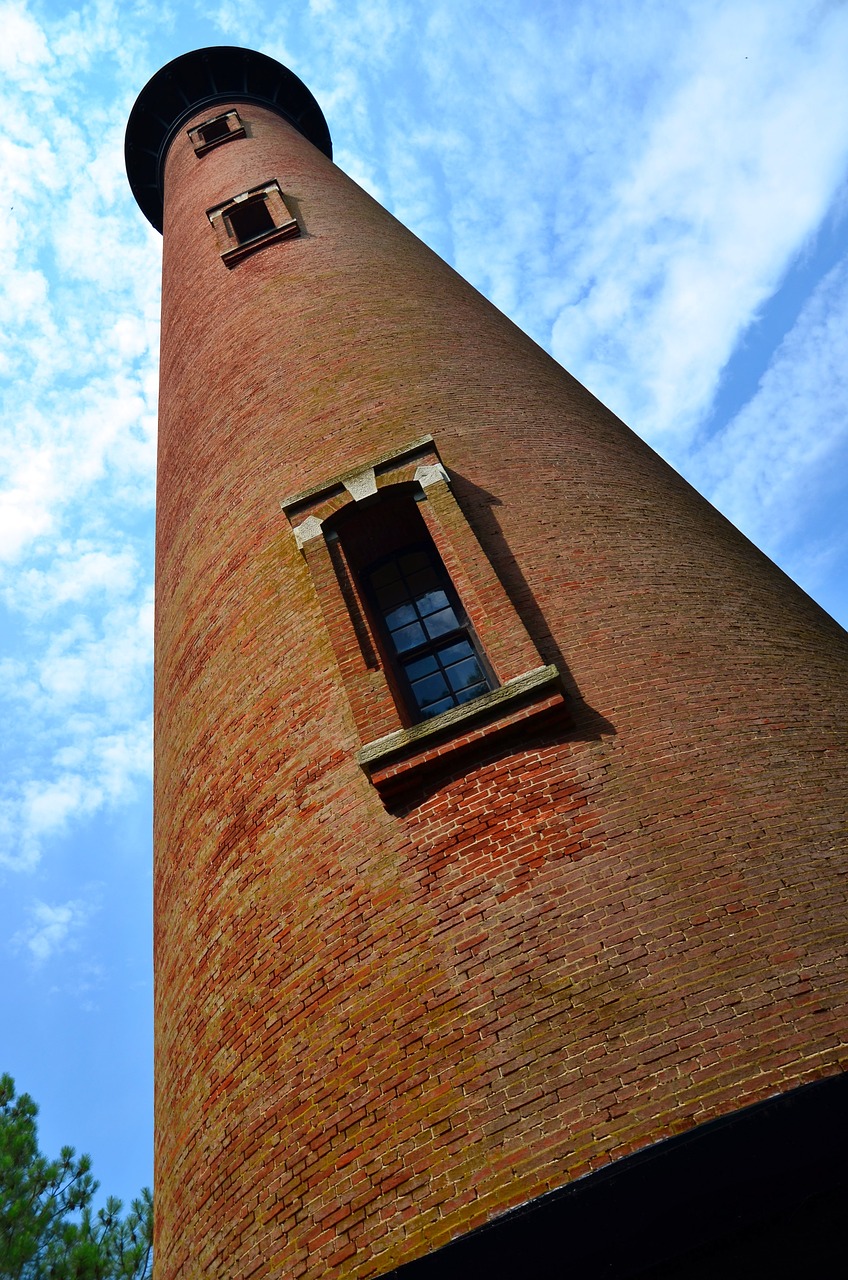 lighthouse outer banks perspective free photo