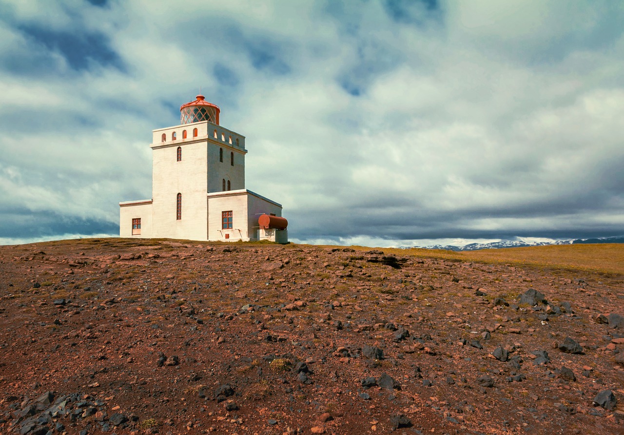 lighthouse steinig iceland free photo