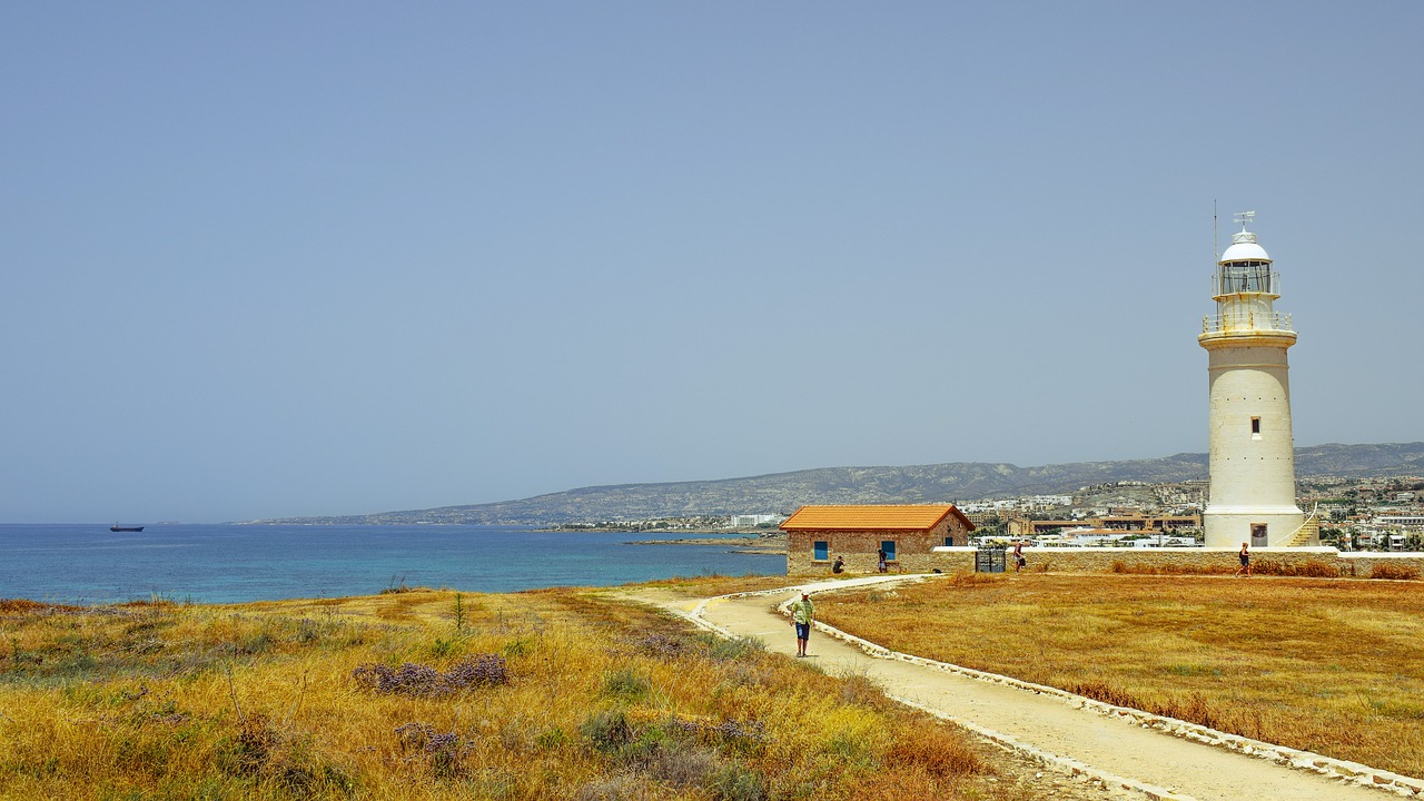 lighthouse view sea free photo