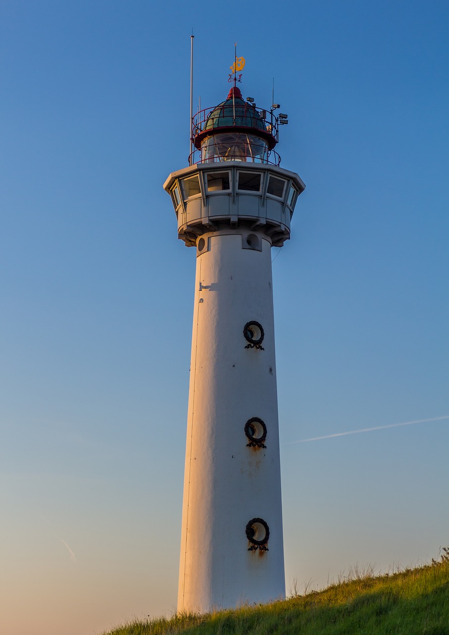 lighthouse tower coast free photo