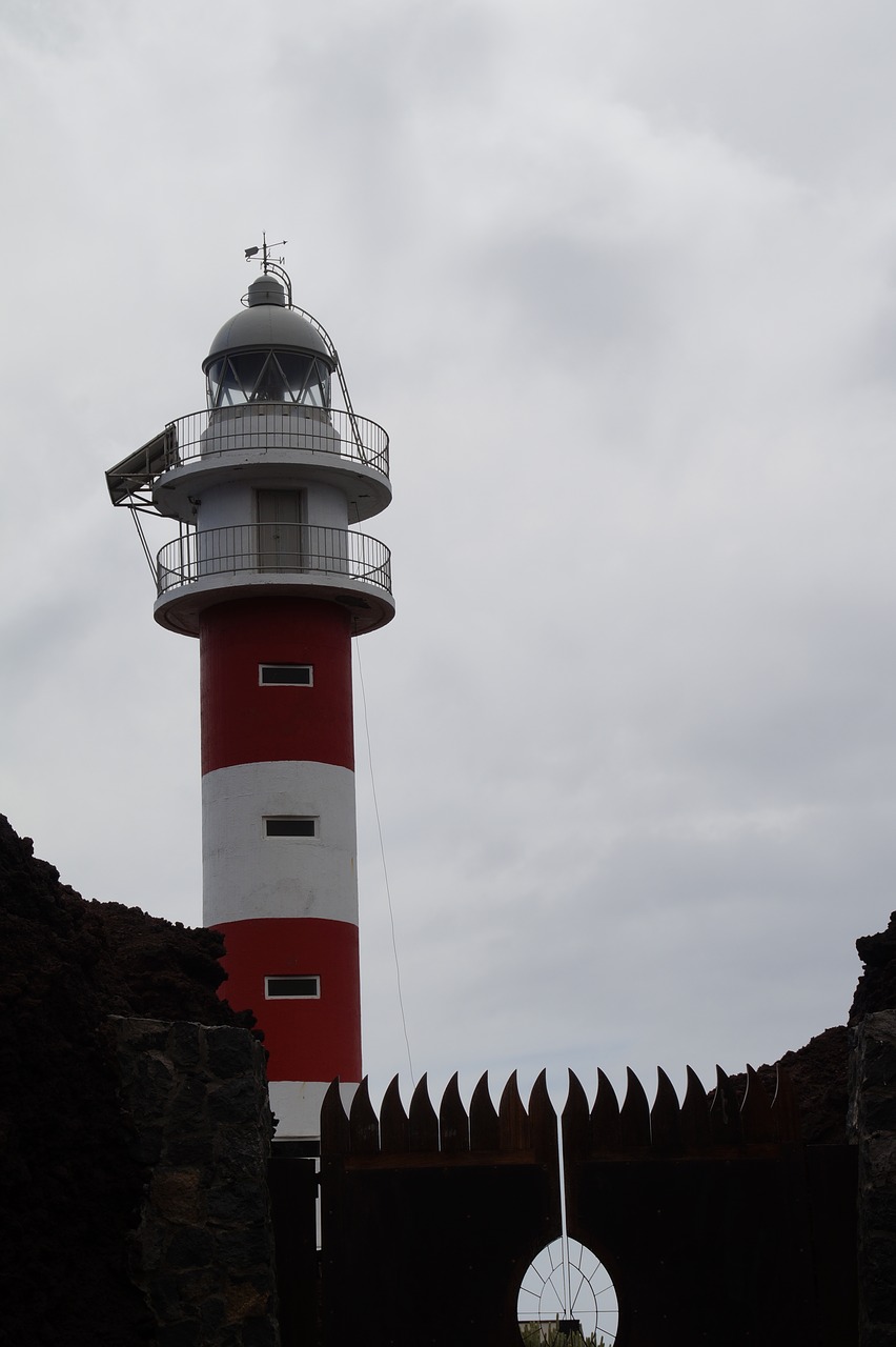 lighthouse gloomy forward free photo