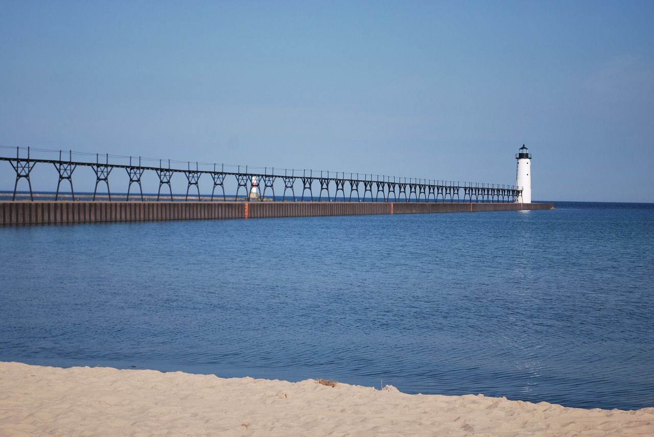 lighthouse shore lake free photo