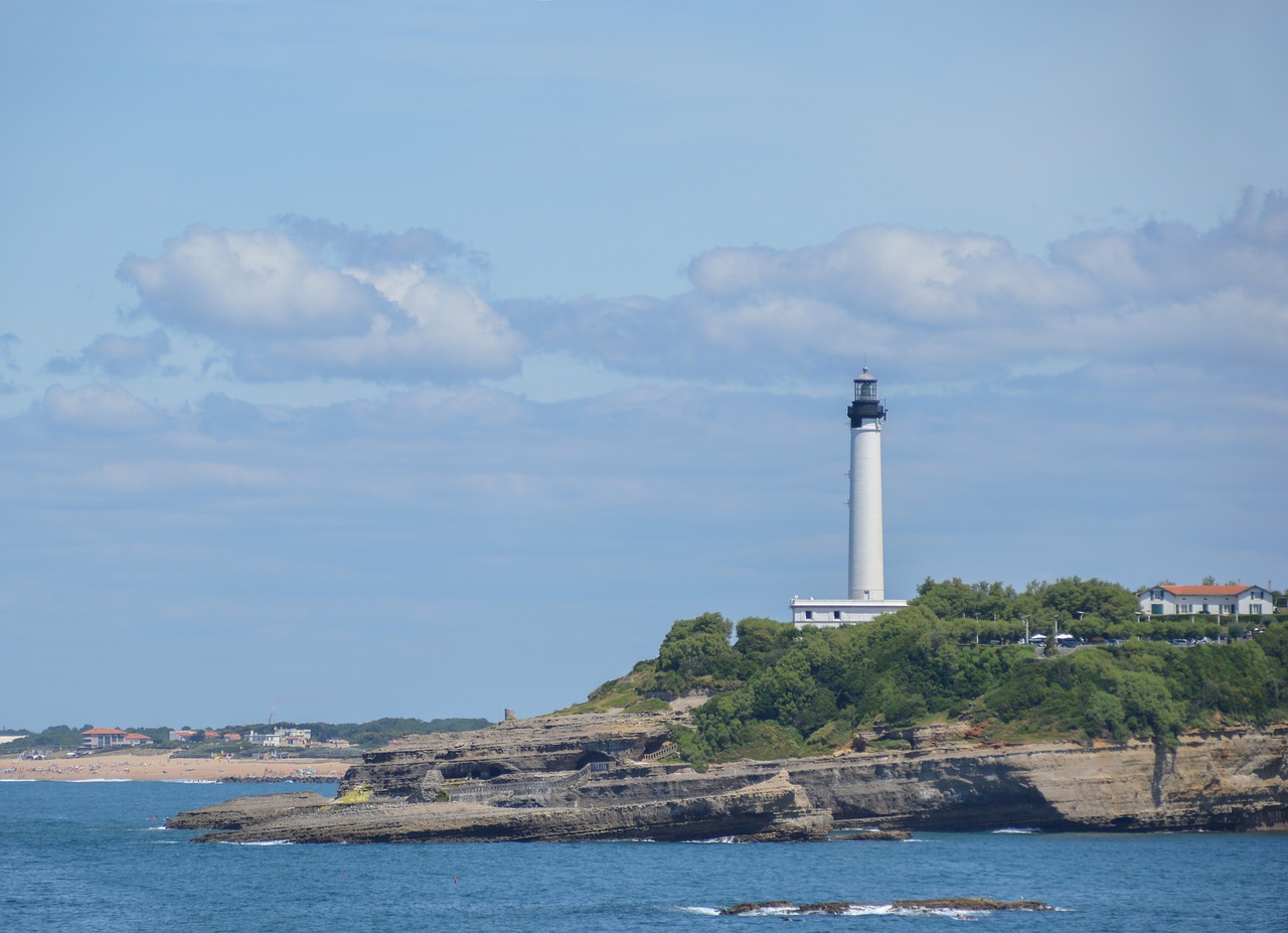 lighthouse water sea free photo