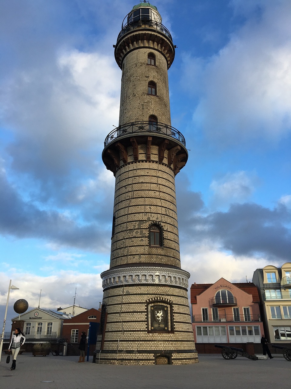 lighthouse daymark warnemünde free photo