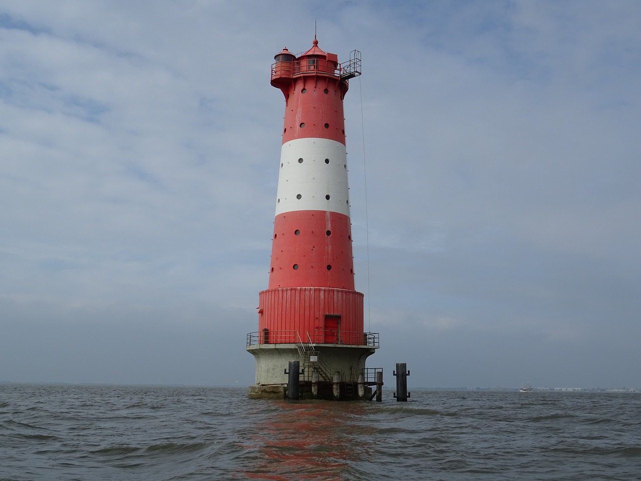 lighthouse sea waters free photo