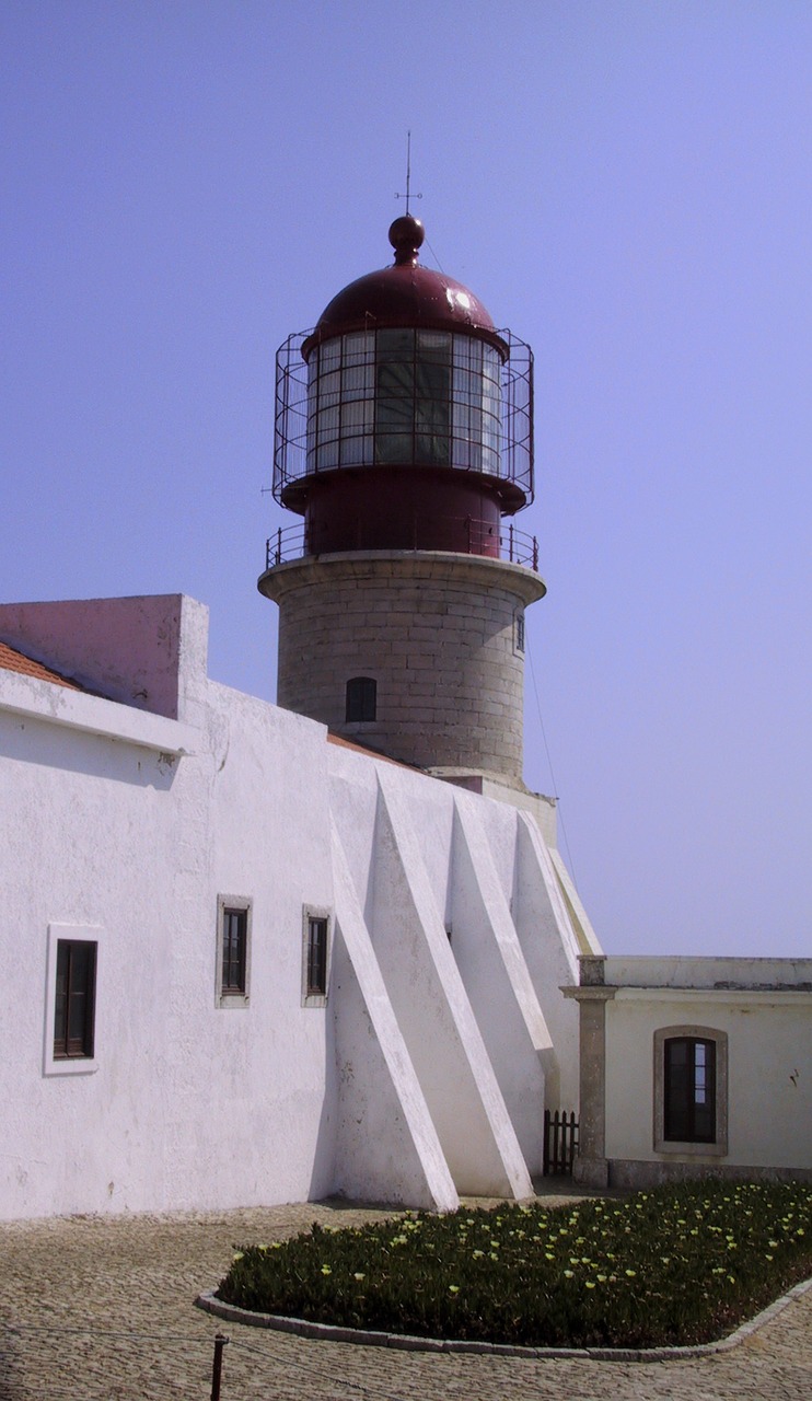 lighthouse  algarve  portugal free photo