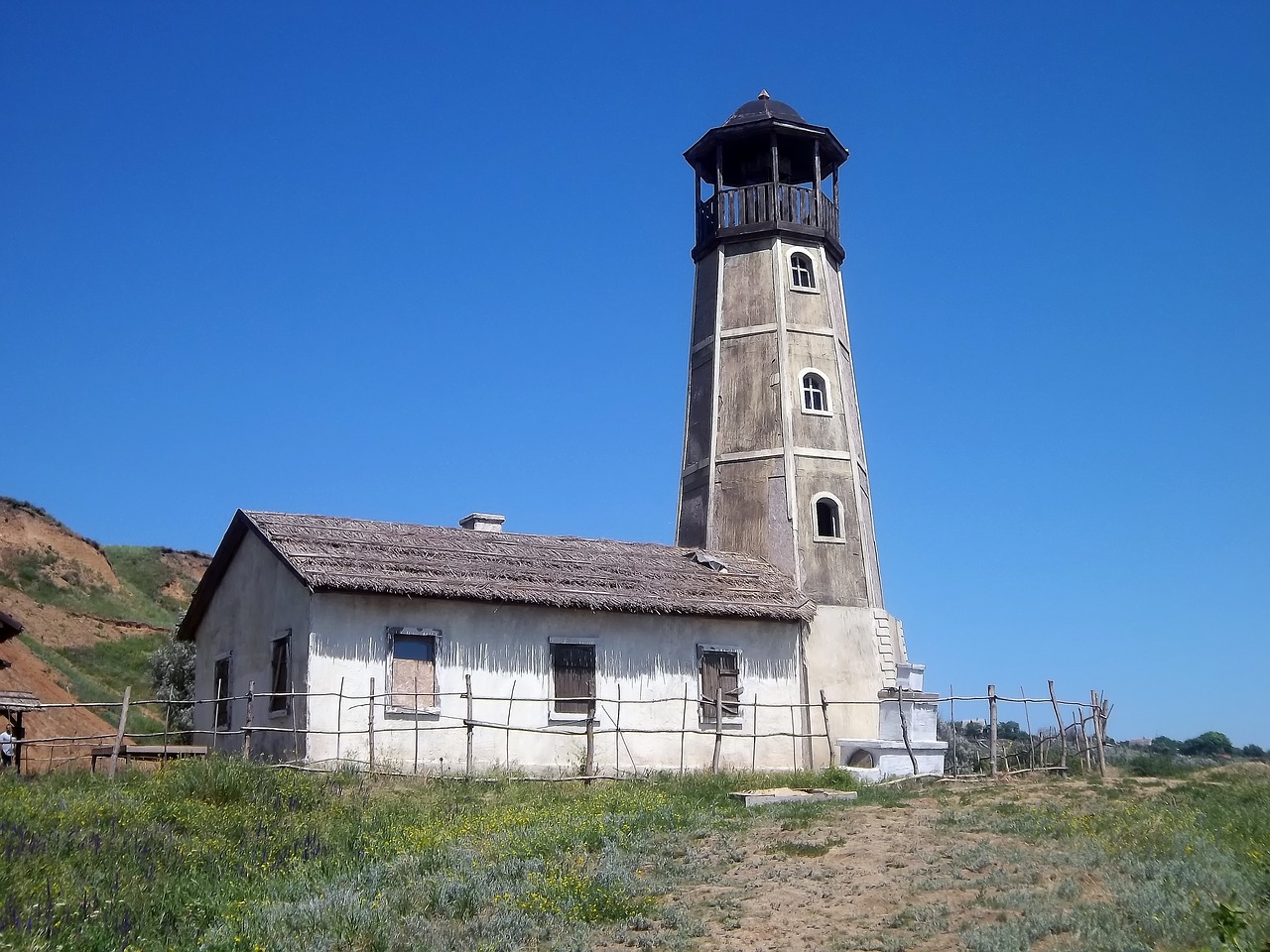 lighthouse  sky  nature free photo