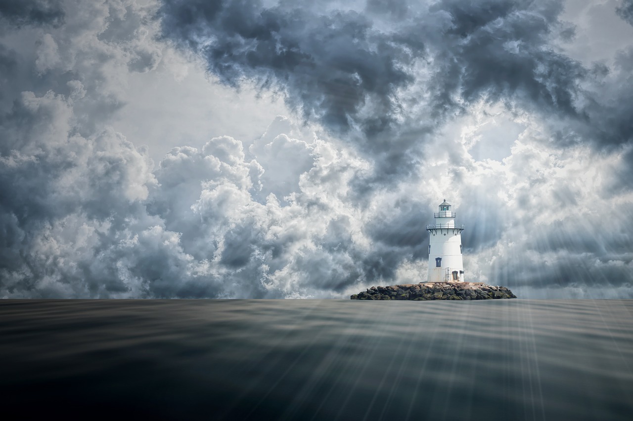 lighthouse  ocean  mar free photo