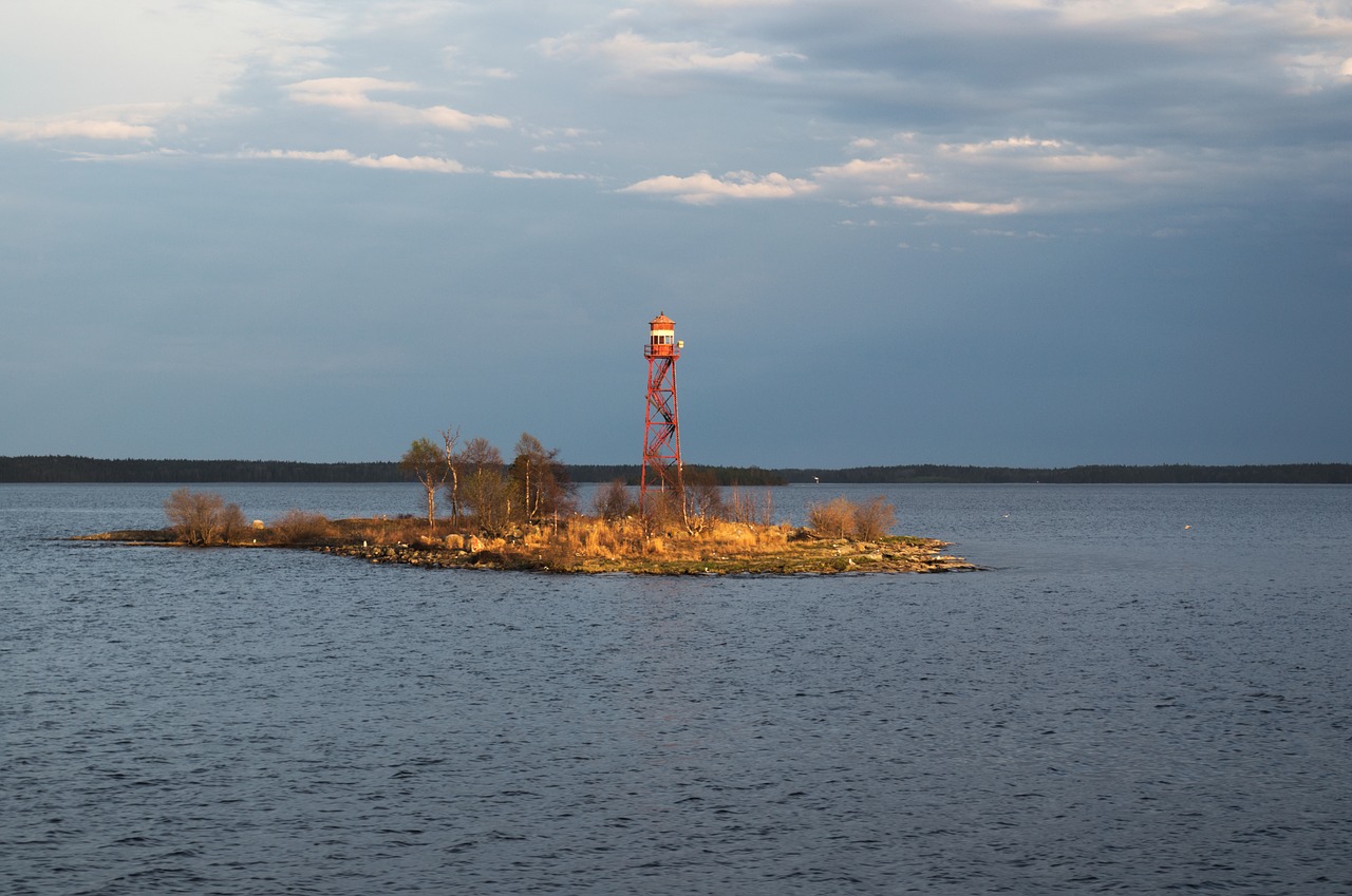 lighthouse  little  island free photo