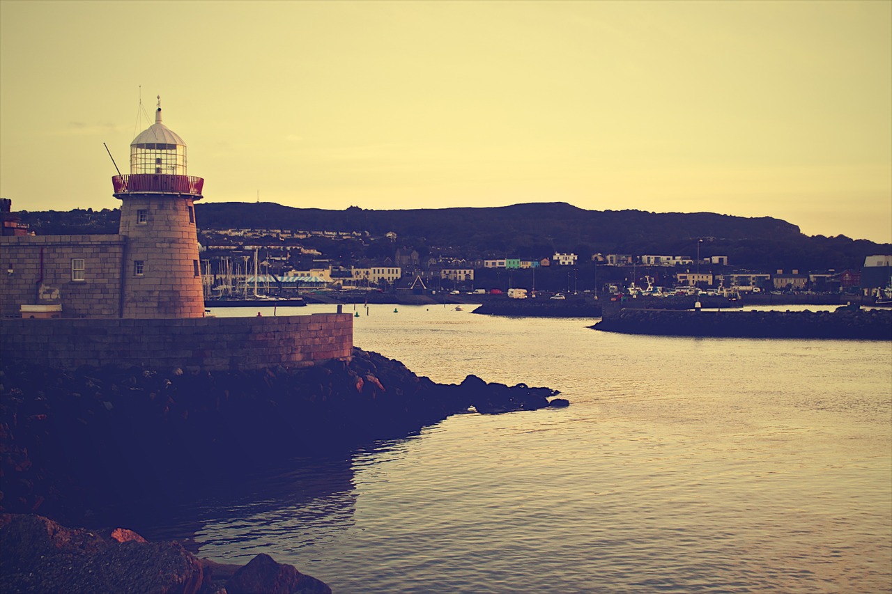 lighthouse grunge coast free photo