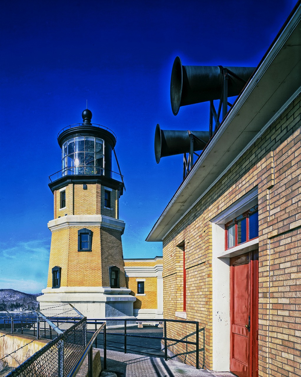 lighthouse split rock lighthouse minnesota free photo