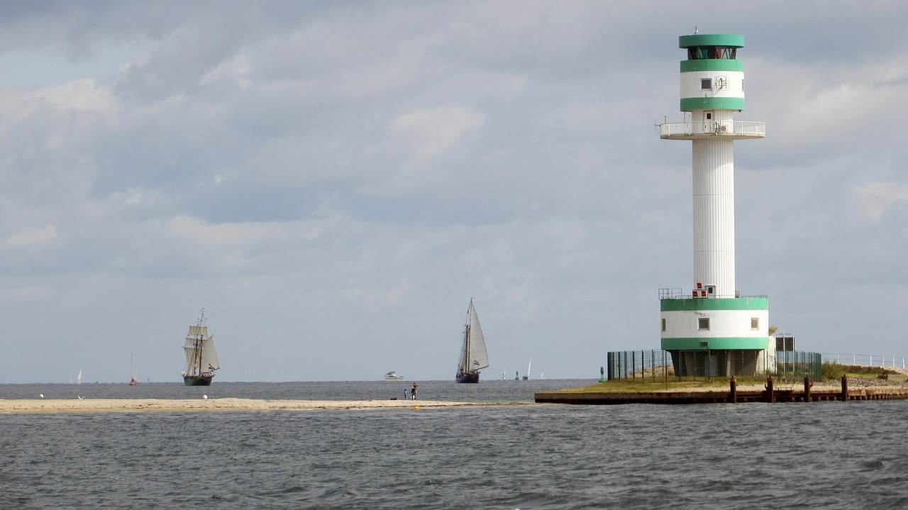 lighthouse seafaring signal free photo