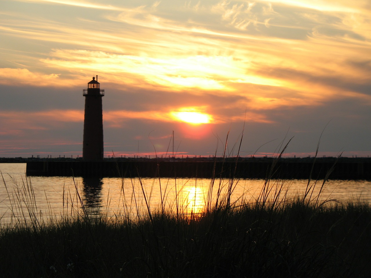 lighthouse sky sunset free photo