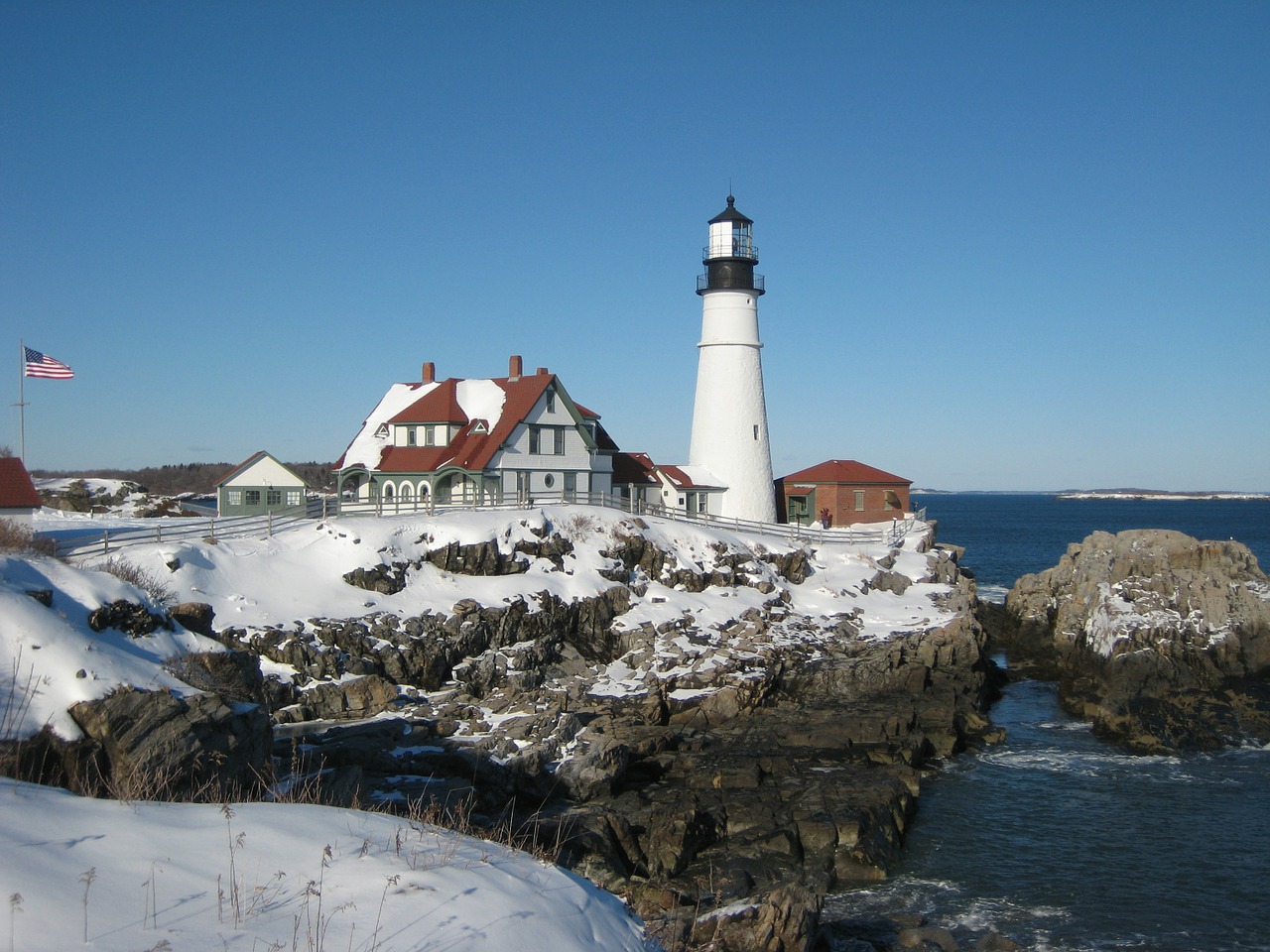 lighthouse maine coastline free photo