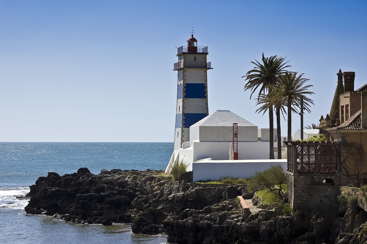 lighthouse portugal ocean free photo