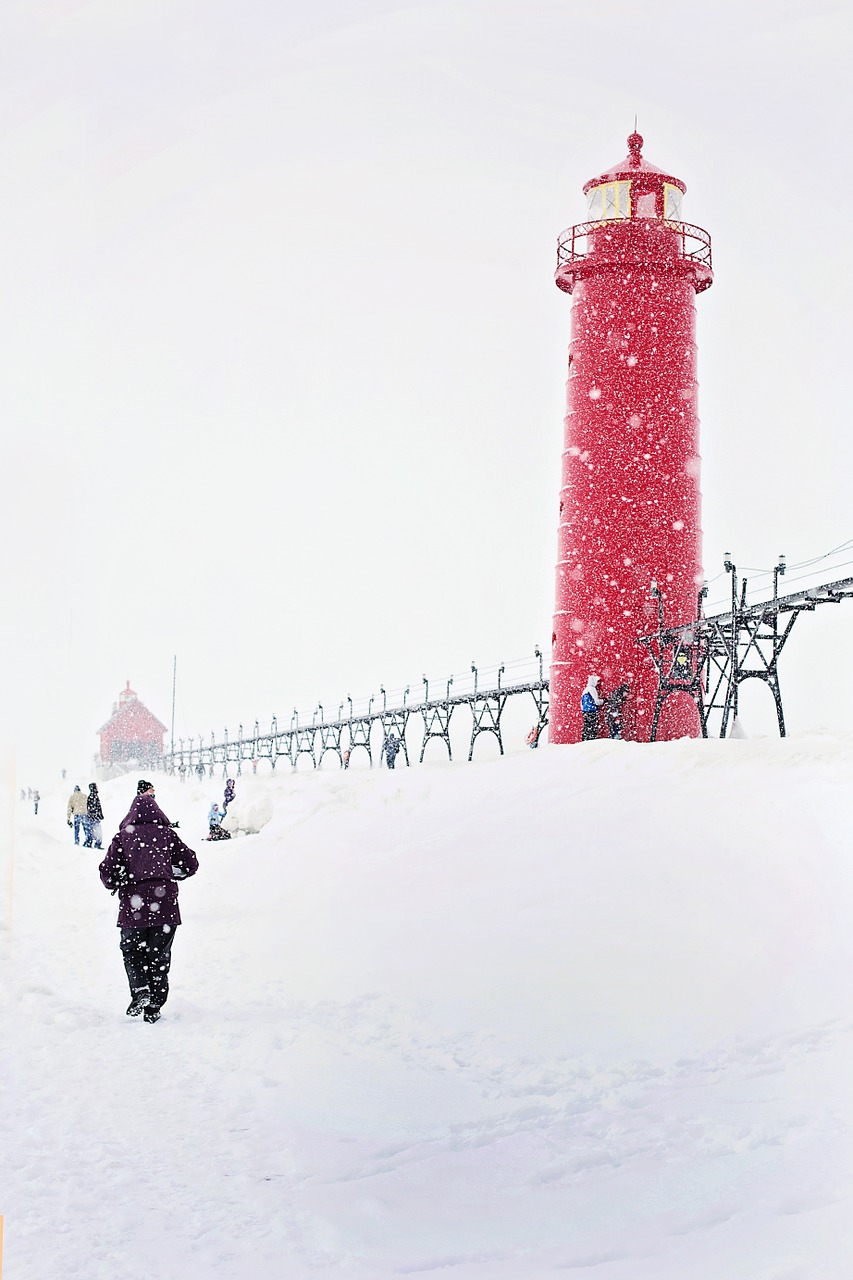 lighthouse red michigan free photo