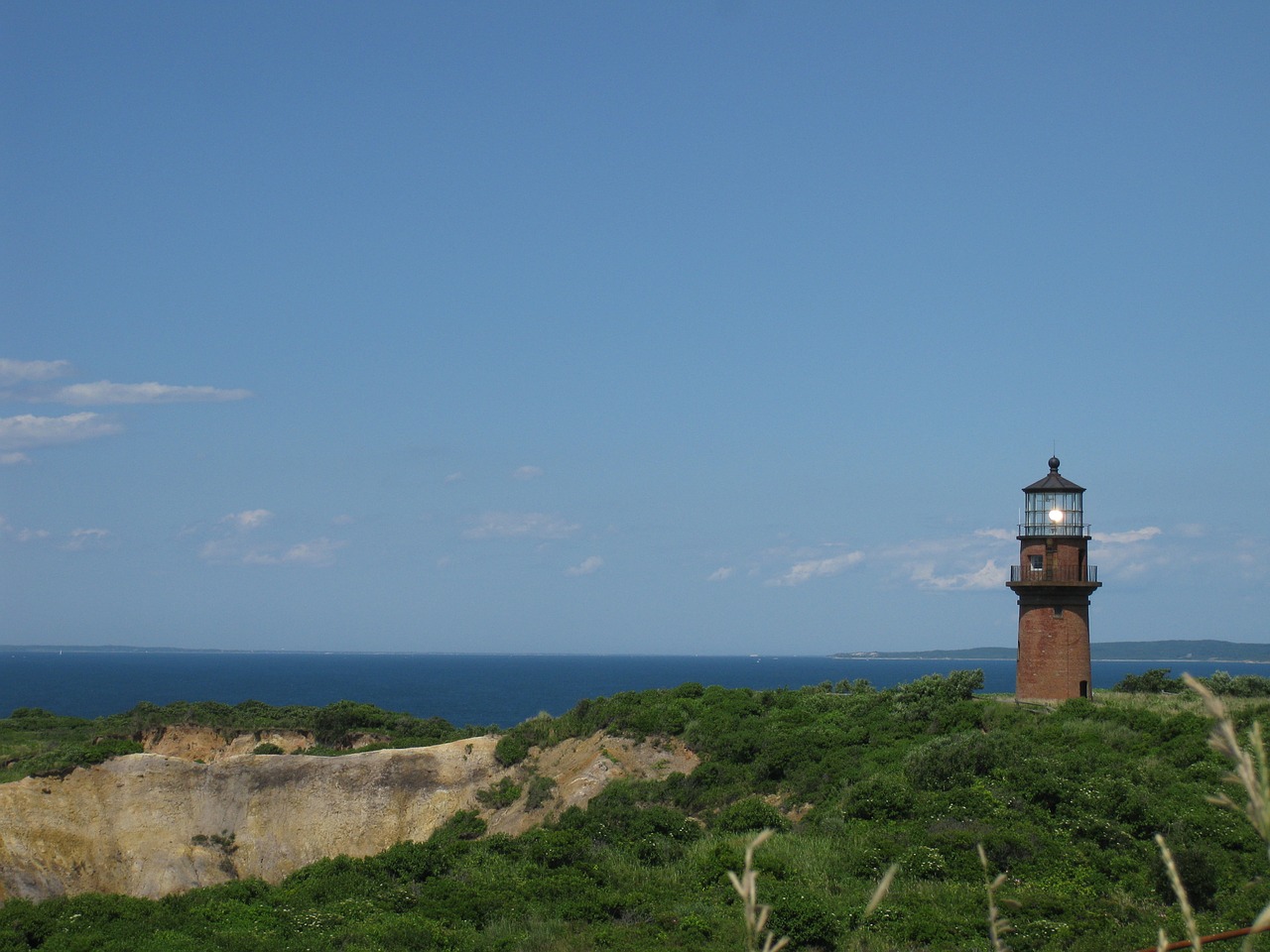 lighthouse martha's vineyard shore free photo