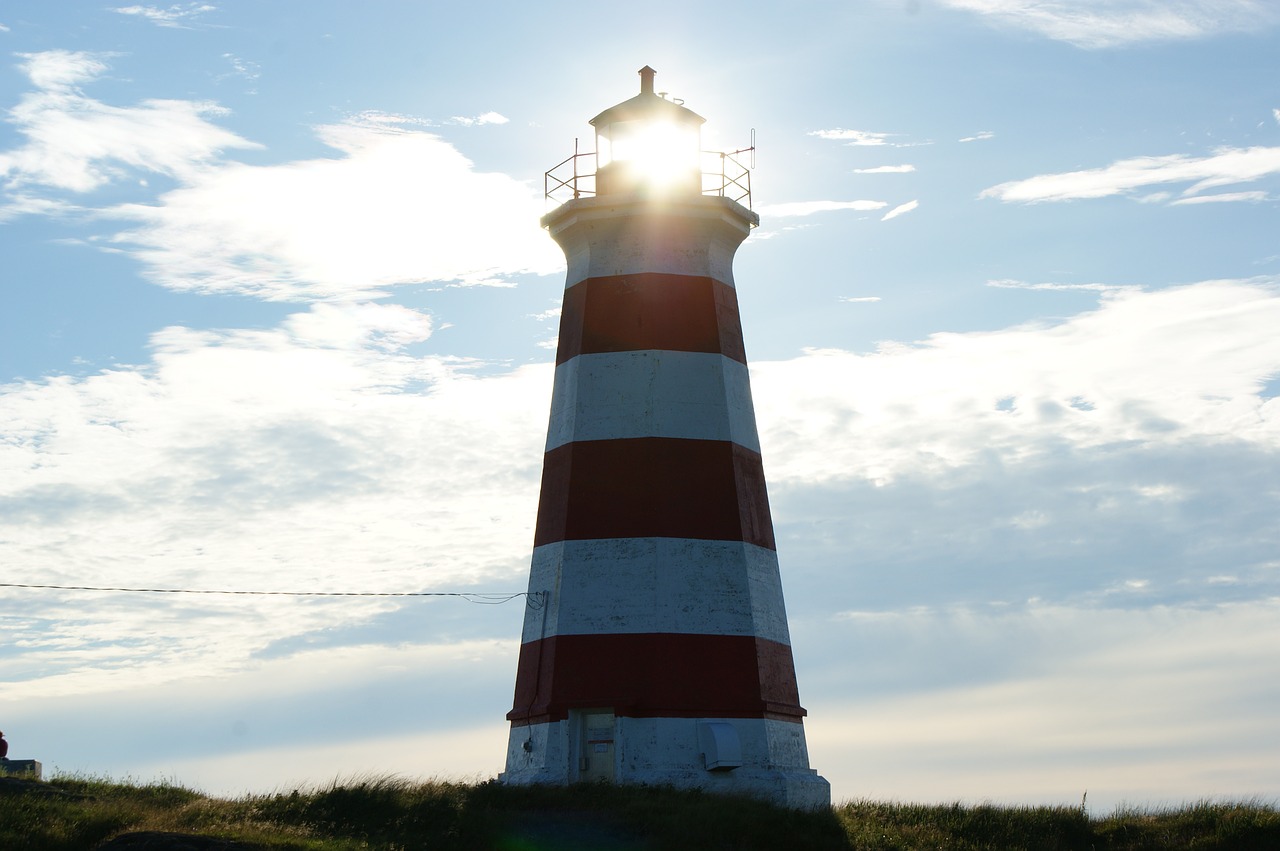 lighthouse alert guidepost free photo