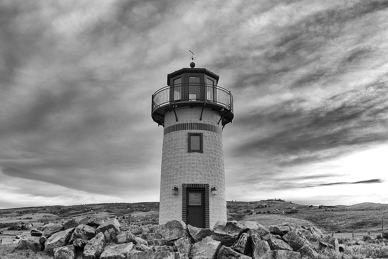 lighthouse grey sky free photo