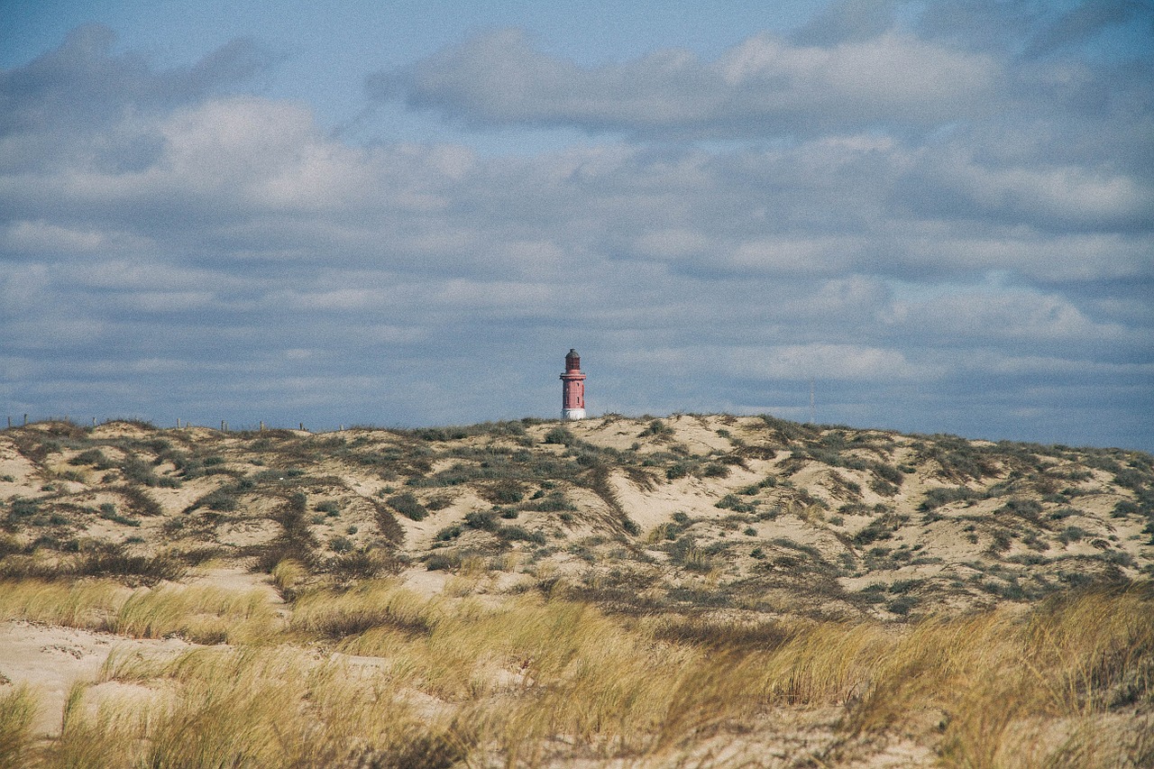 lighthouse blue sky free photo