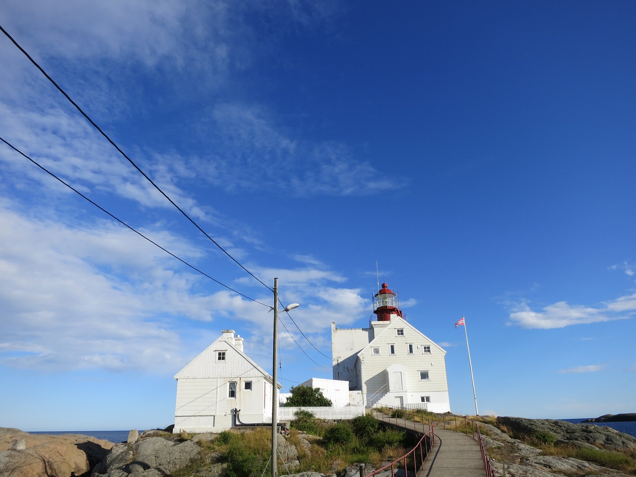 lighthouse island lyngør free photo