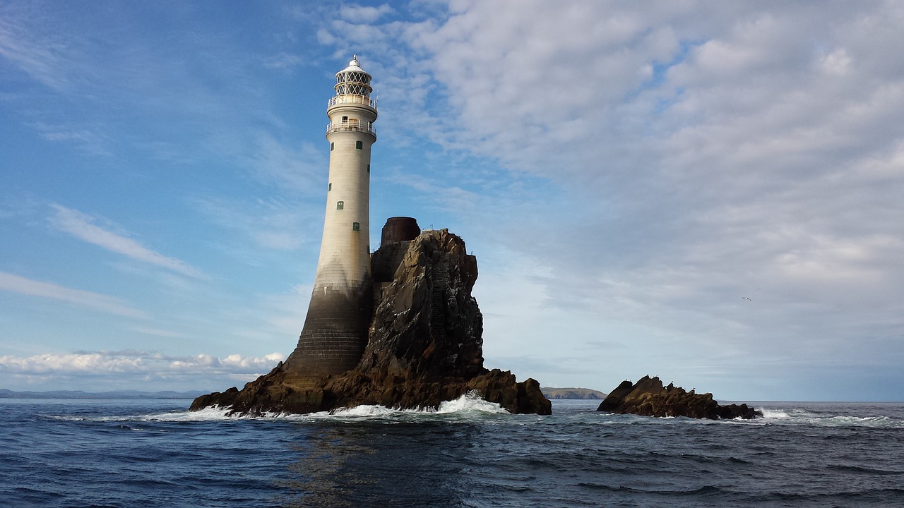 lighthouse sea water free photo