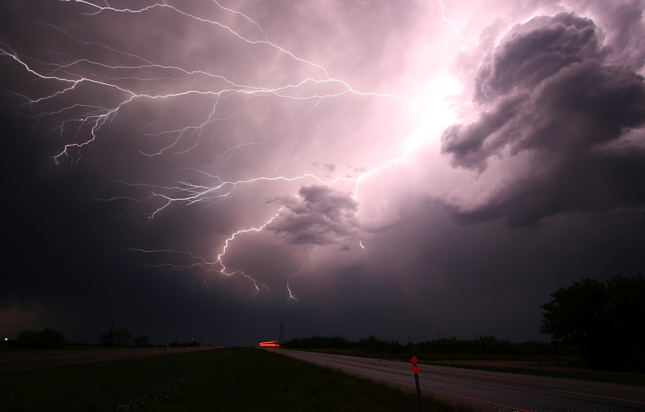 lightning thunder lightning storm free photo