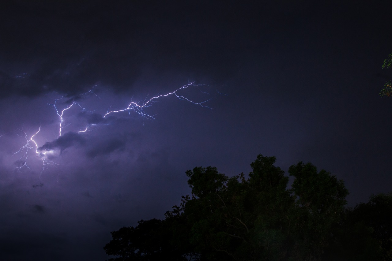 lightning thunder cloud free photo