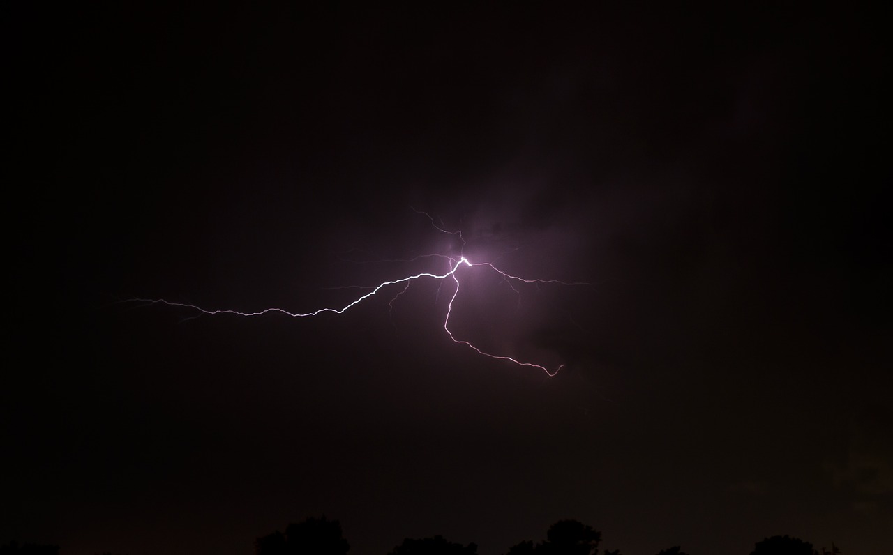 lightning storm dark free photo