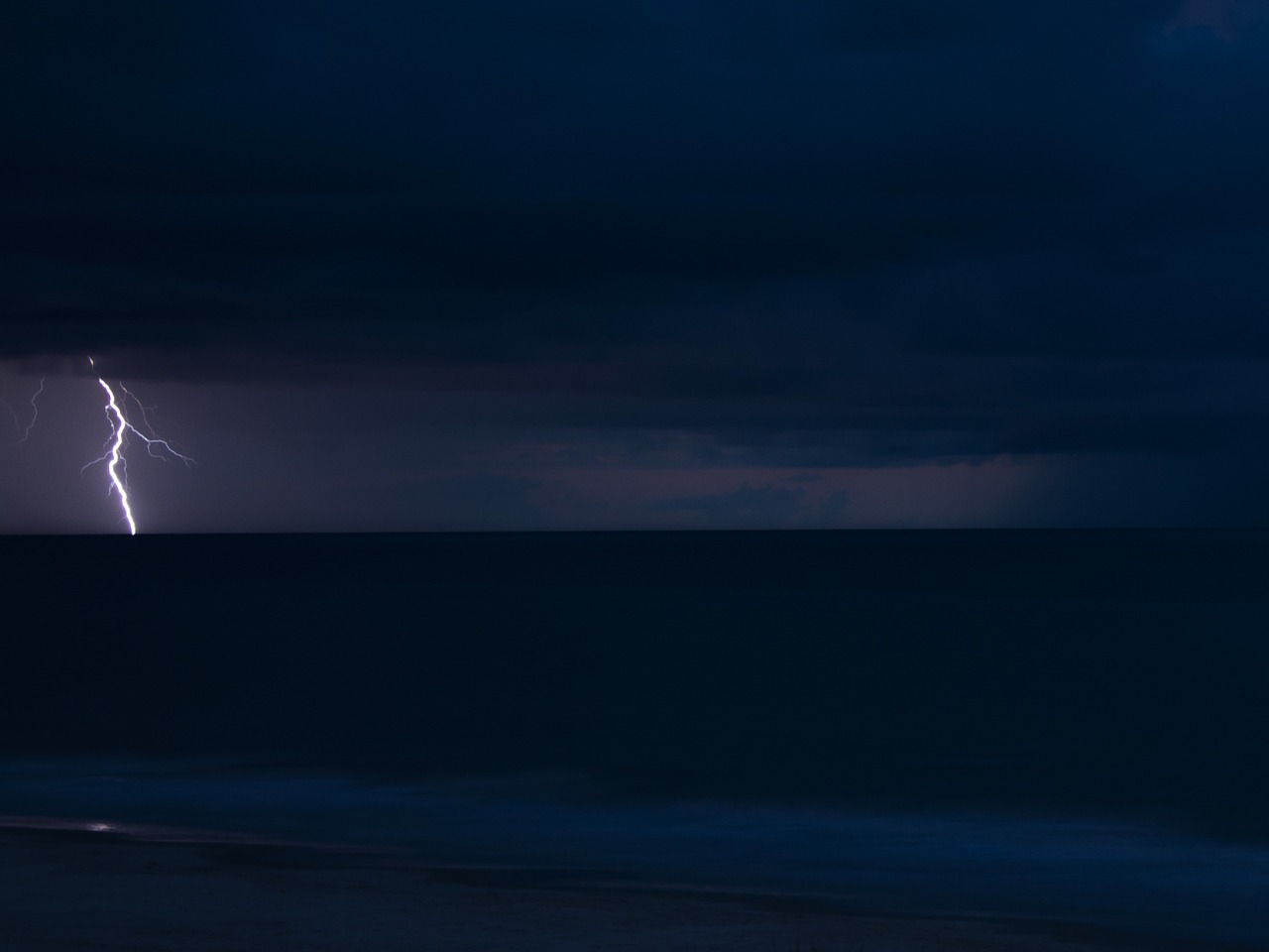 lightning storm ocean free photo