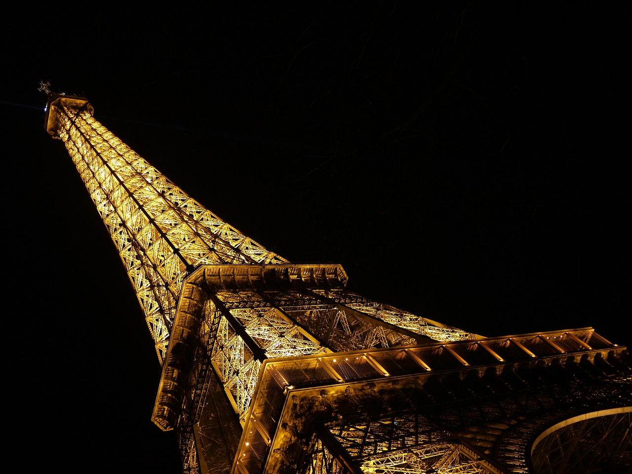 lights illumination eiffel tower free photo