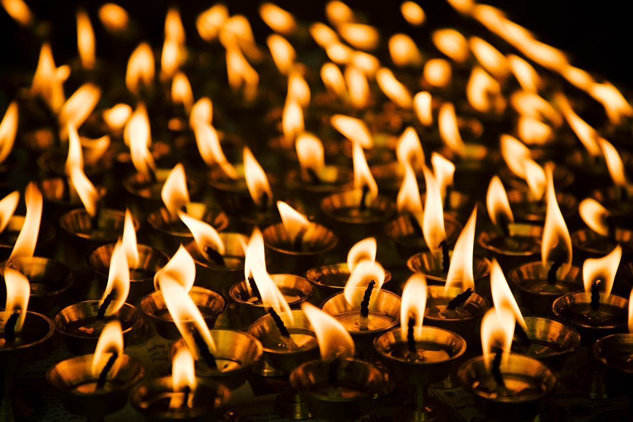 lights  candles  worship free photo