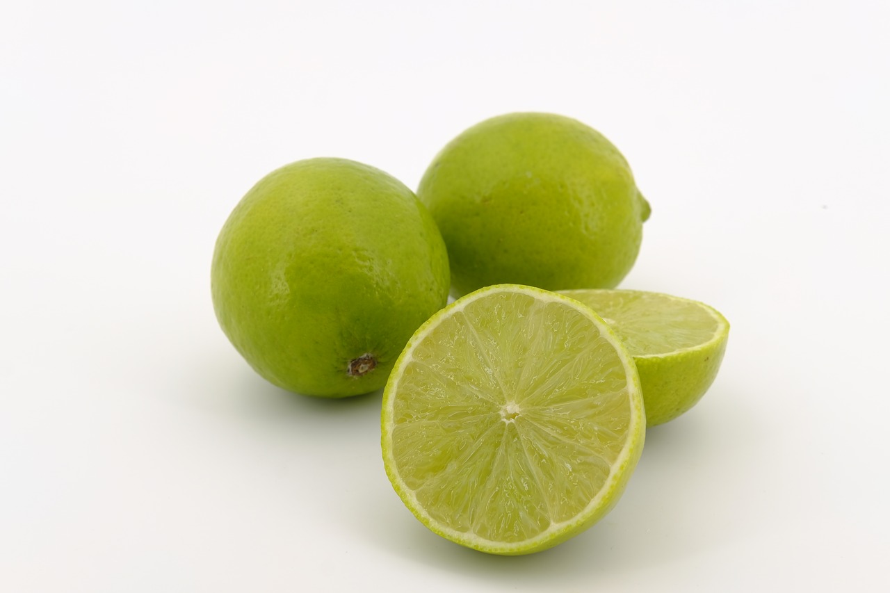 lime  limone  citrus free photo