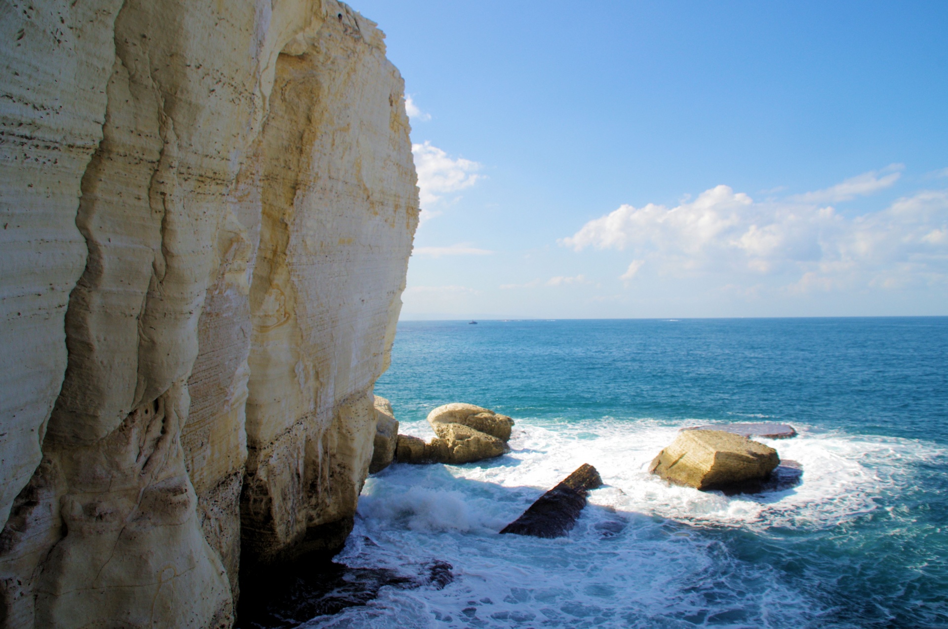 limestone cliffs rosh hanikra free photo