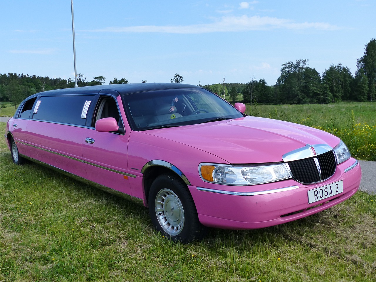 limo car pink free photo