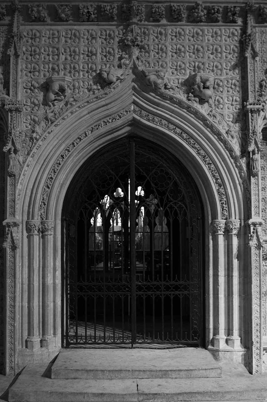 lincoln cathedral architecture rood screen free photo