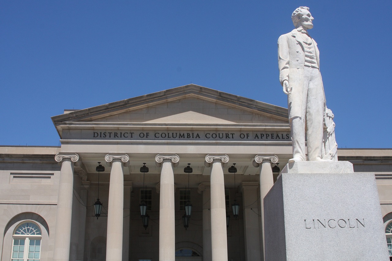 lincoln statue historic courthouse dc courts free photo