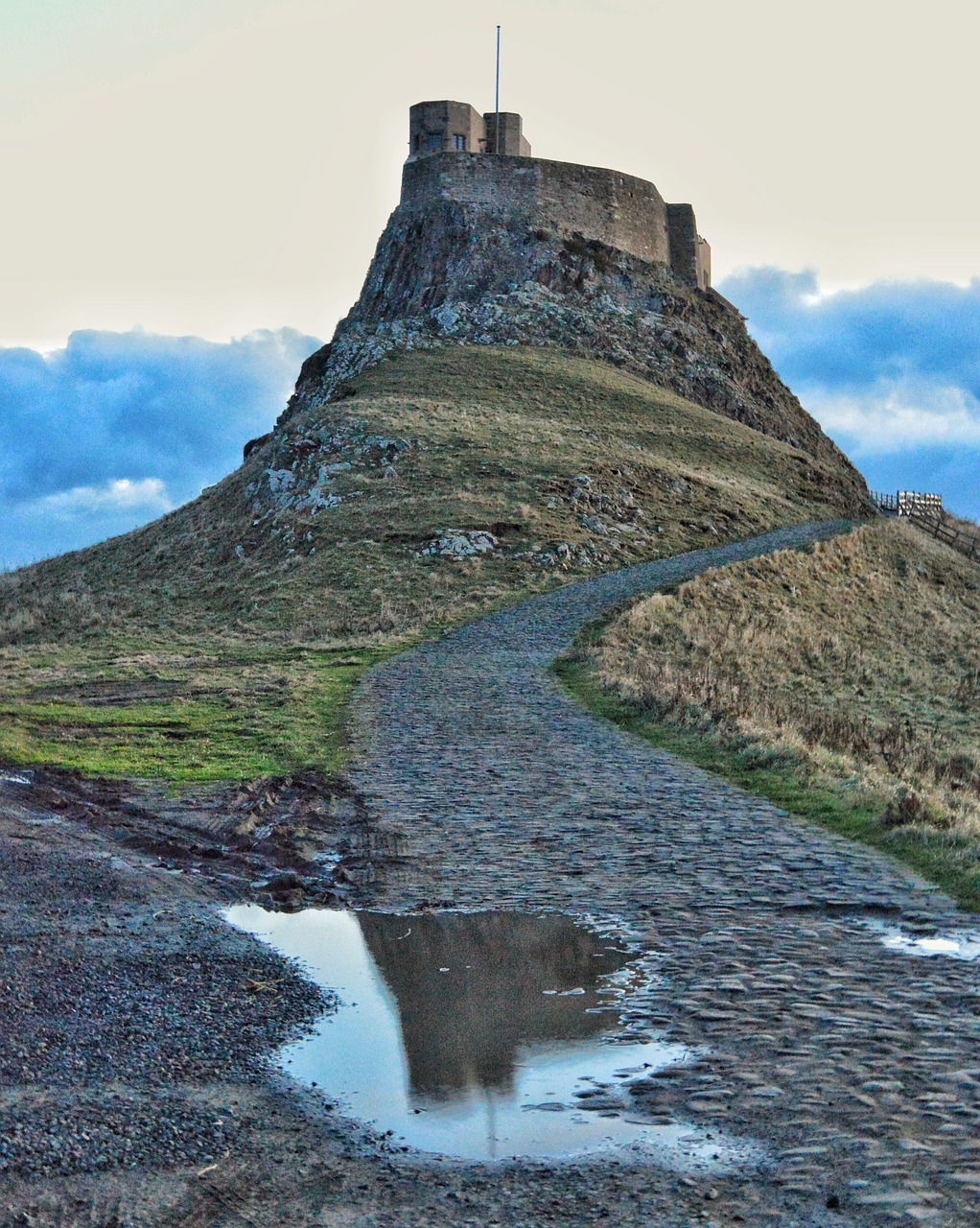 lindisfarne  castle  christianity free photo