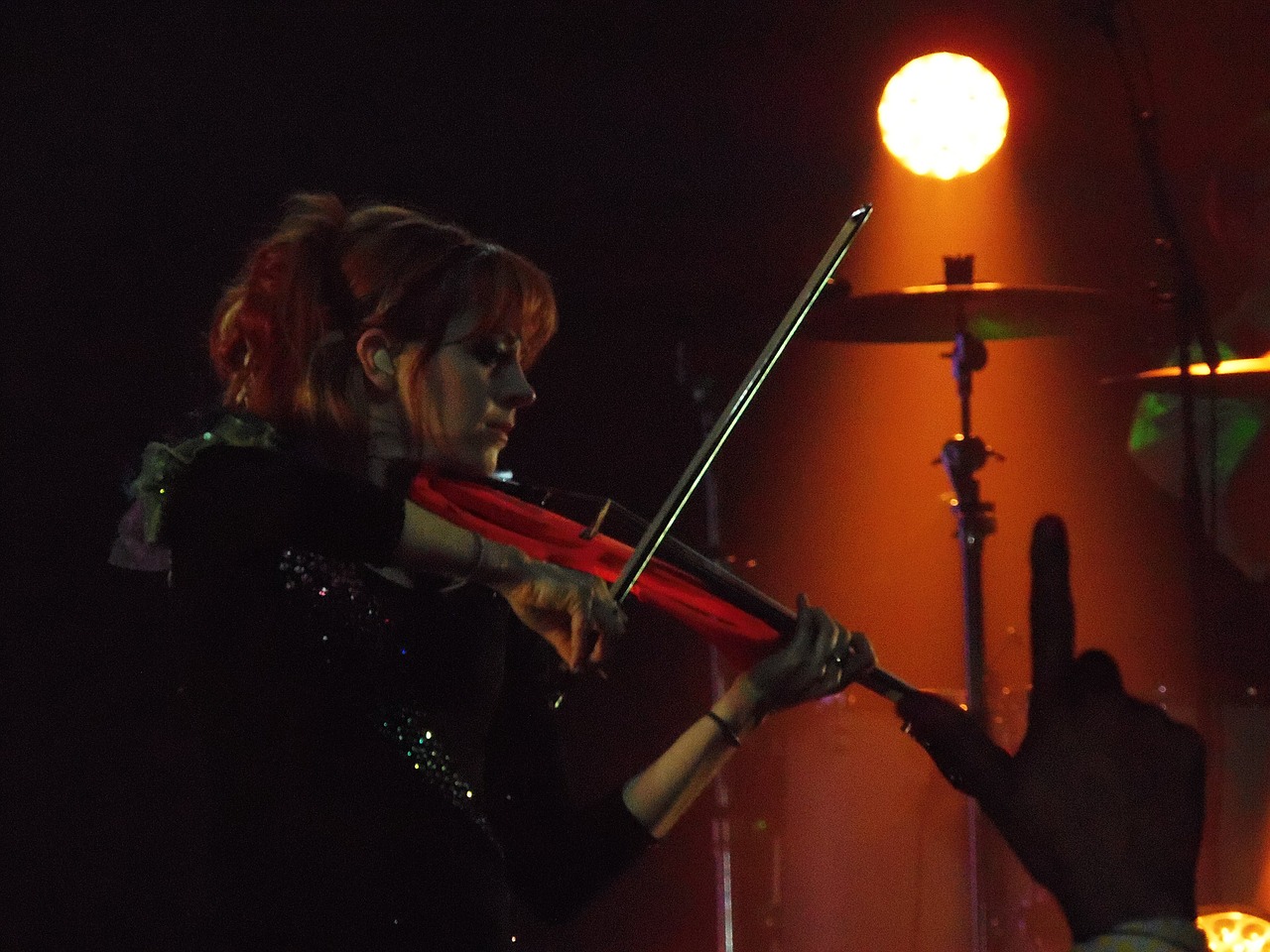 lindsey stirling talented techno free photo