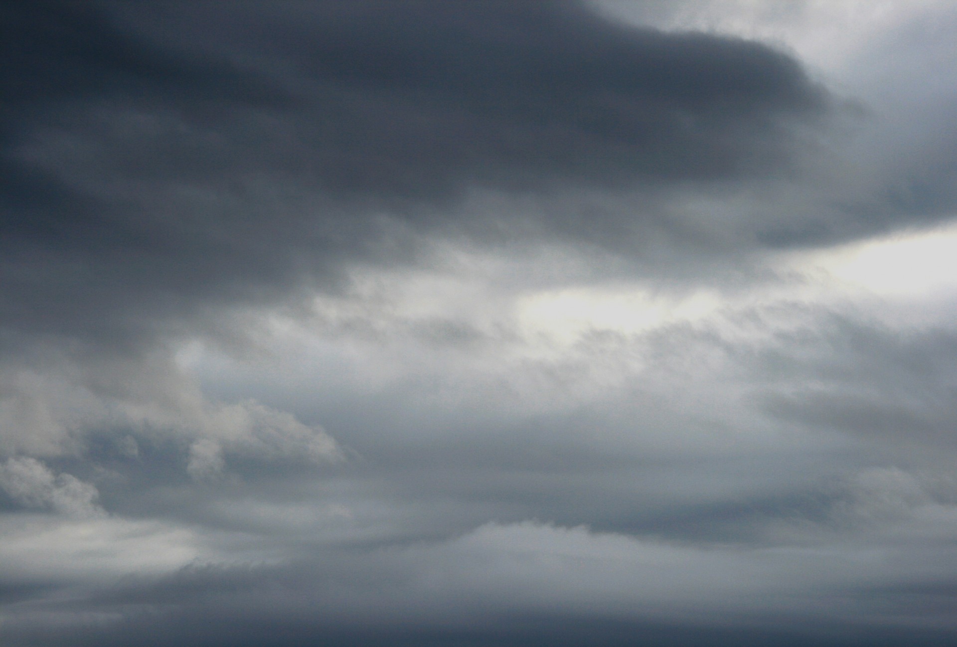 clouds horizontal windswept free photo