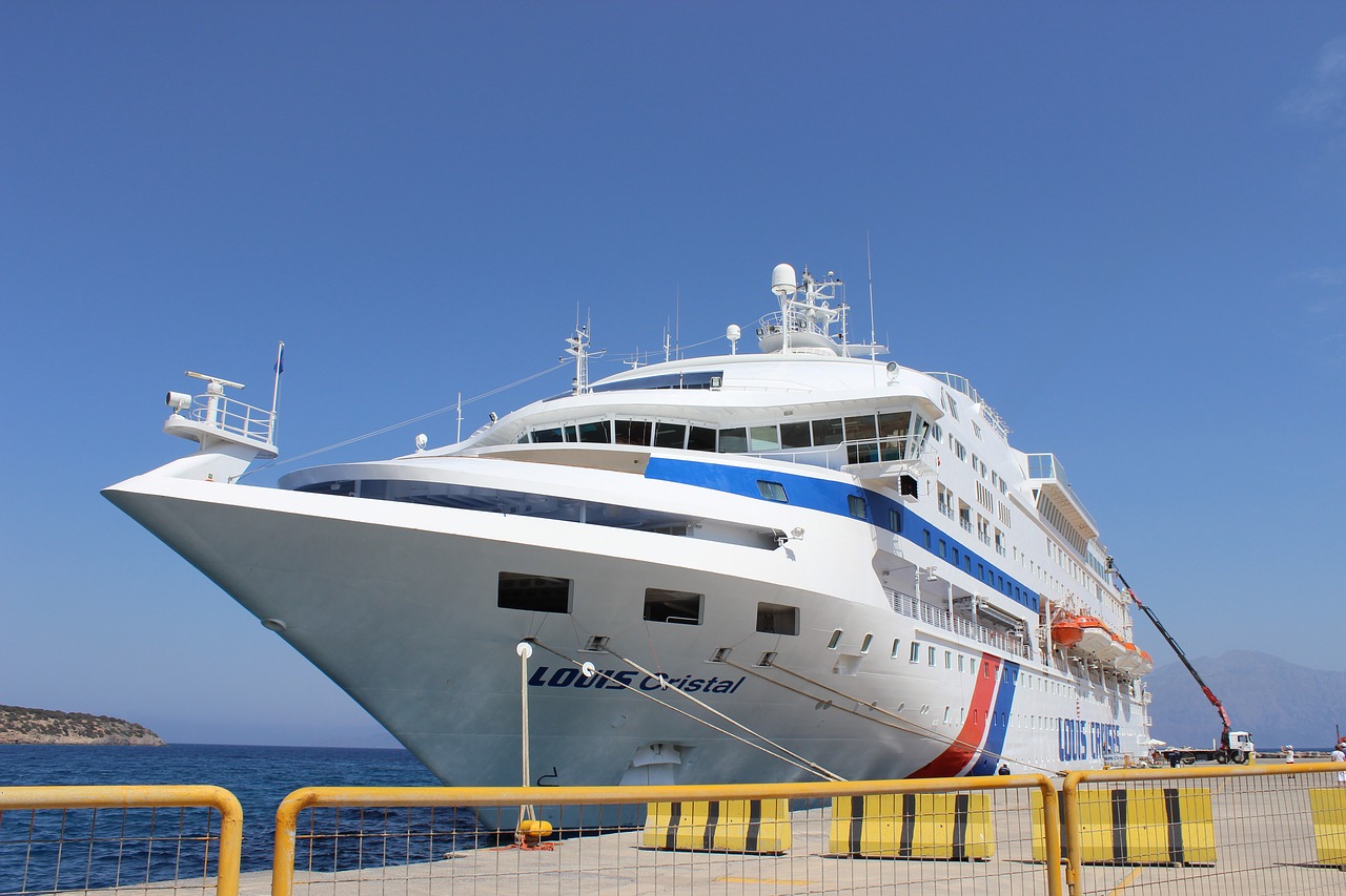 liner  ship  cruise free photo