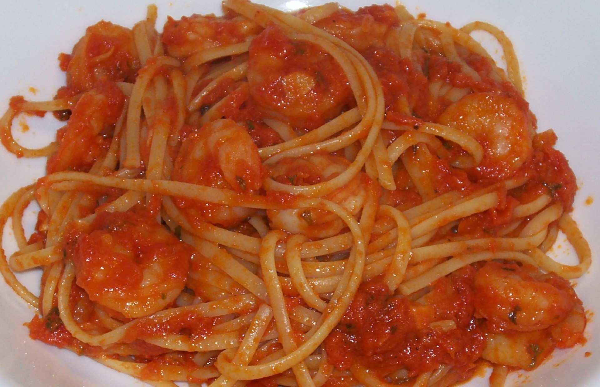 food pasta linguine shrimp free photo