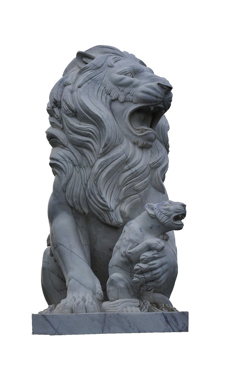 lion statue monument free photo