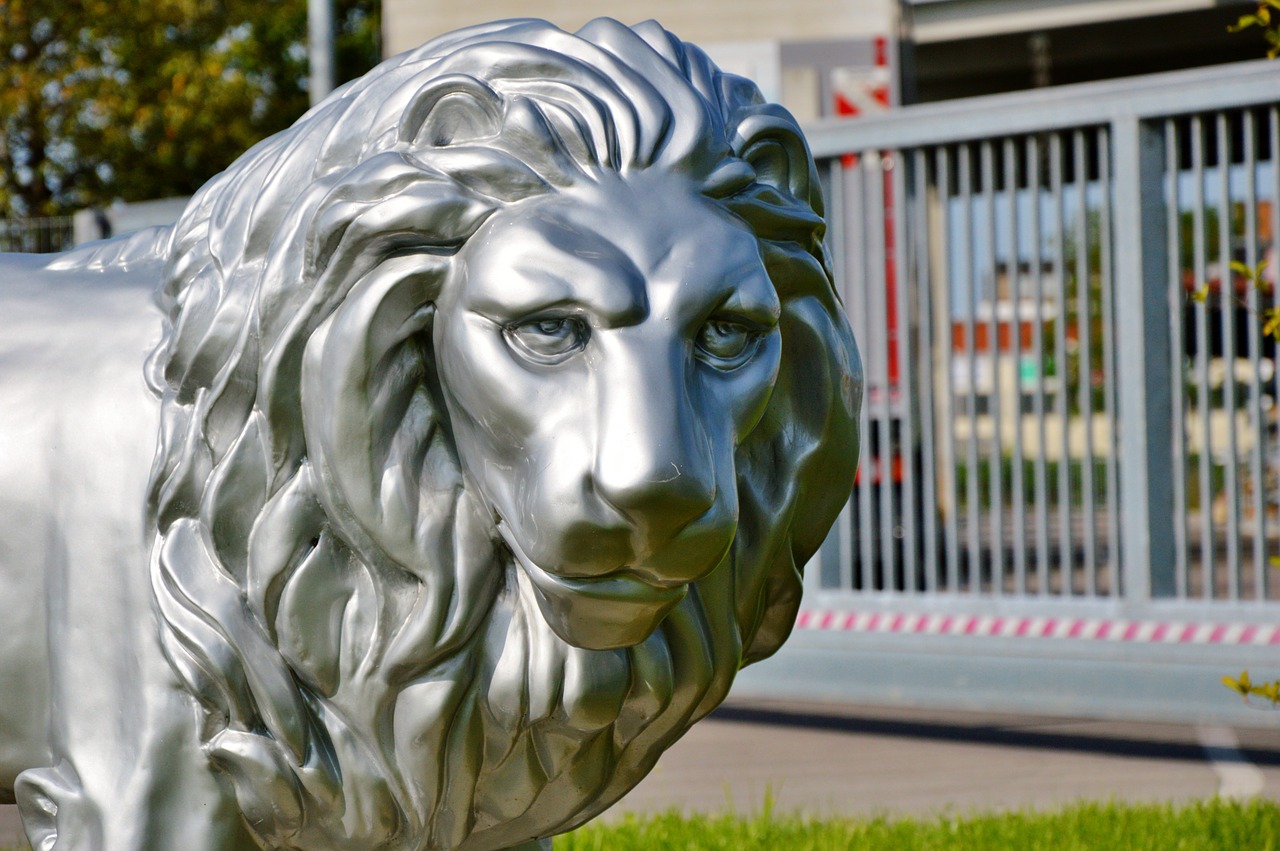 lion sculpture figure free photo