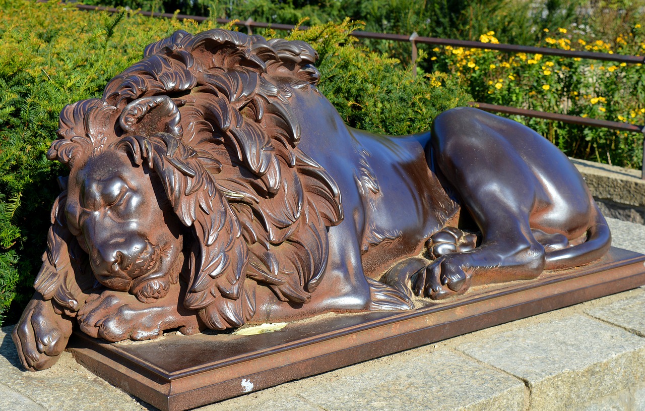 lion  lübeck  sculpture free photo