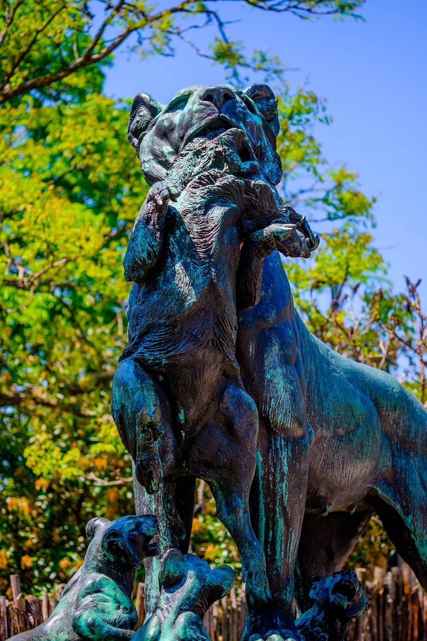 lions  zoo  statue free photo