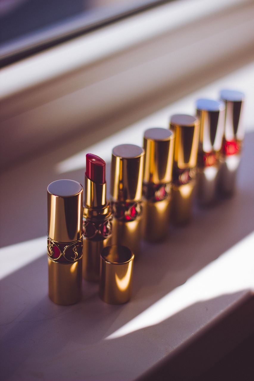 lipstick lipstick tubes makeup free photo
