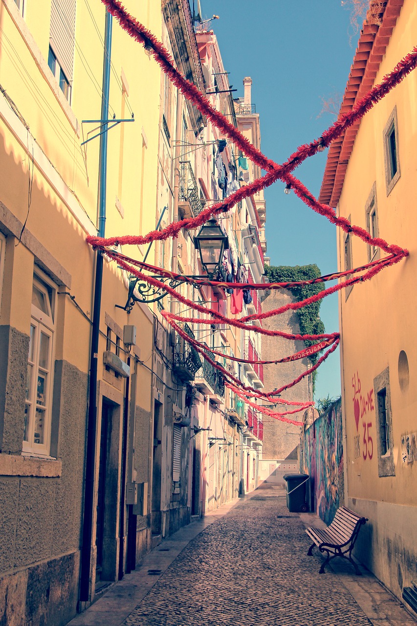 lisbon street tinsel free photo