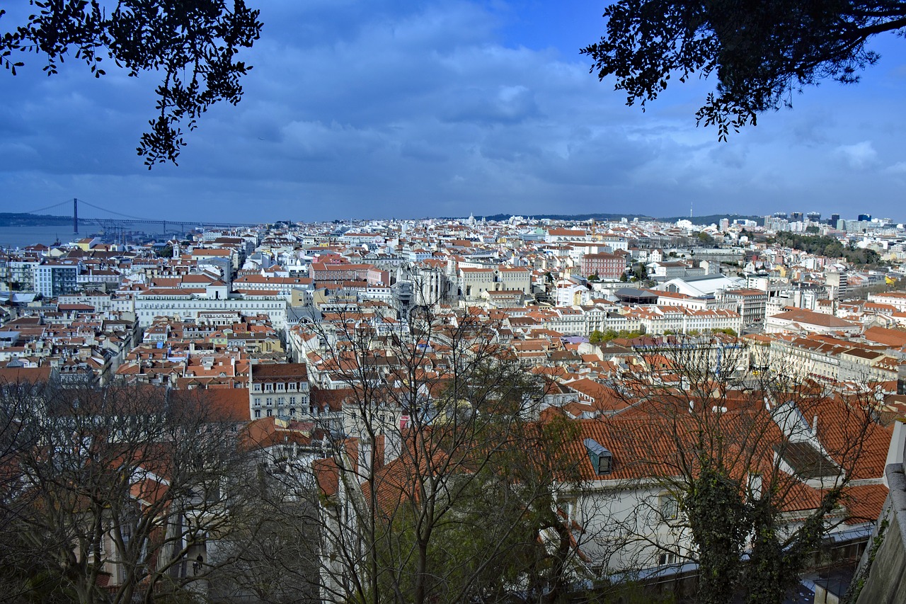 lisbon portugal castle of sao jorge free photo